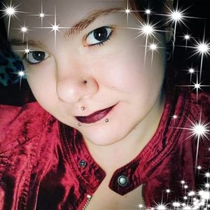 Meet your Posher, Kendra